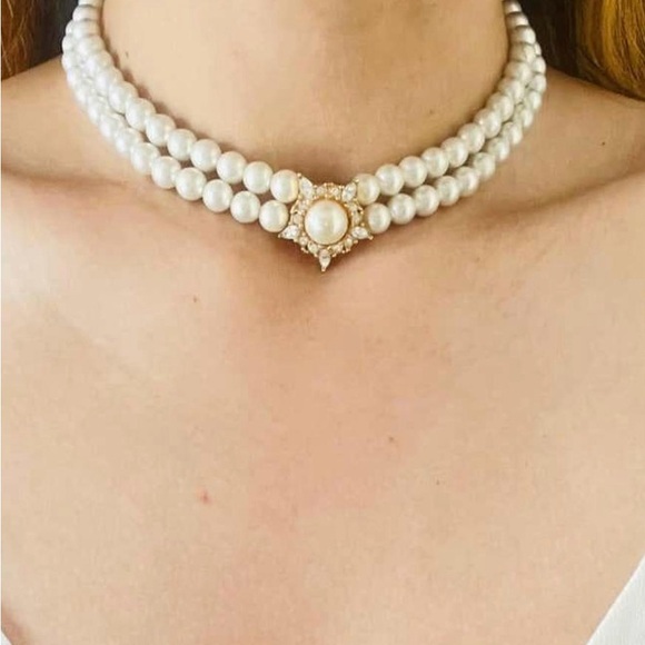 Vintage Christian Dior Pearl Necklace with Gold Accents Circa 1970 - Picture 13 of 15